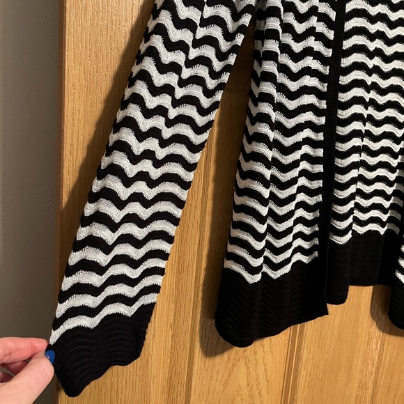 LOFT Women's Black and White Cardigan - Picture 3 of 11